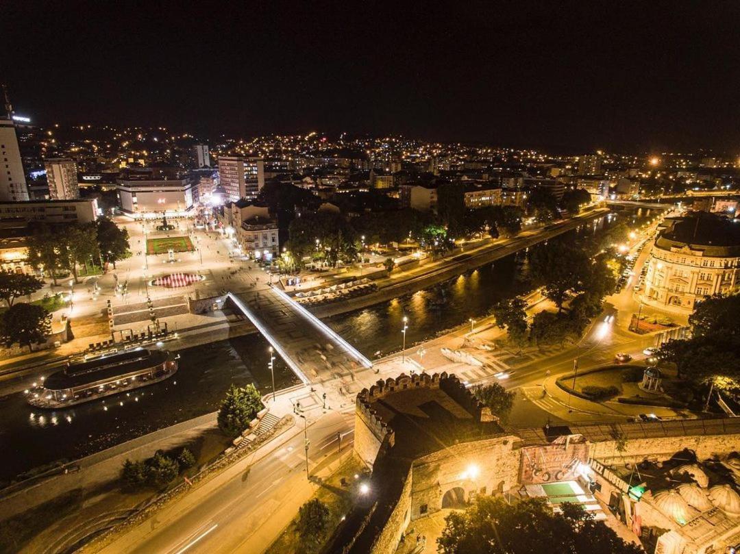 Elite Space Ni