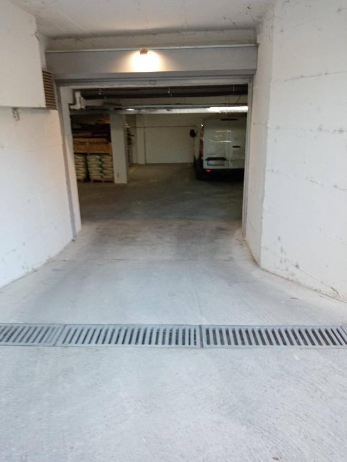 Elite Space * Ni